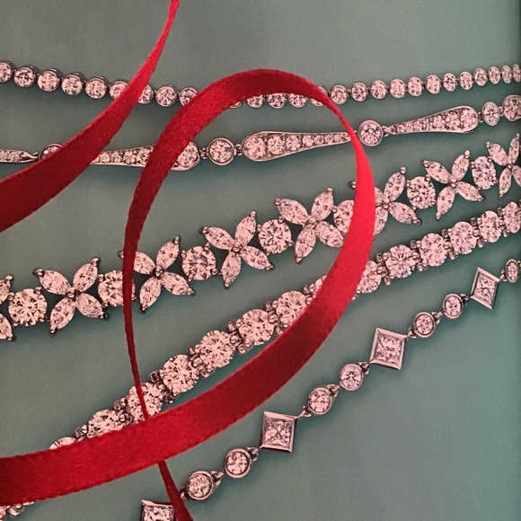 Tiffany & Co. Jewelry catalogs (3) in mint condition - Picture 9 of 14